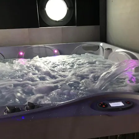 Sauna Piscine 別荘